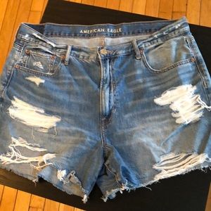 American Eagle shorts barely worn